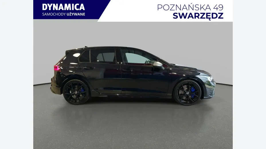 VOLKSWAGEN Golf -