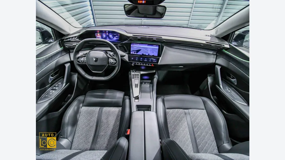 PEUGEOT 408 -