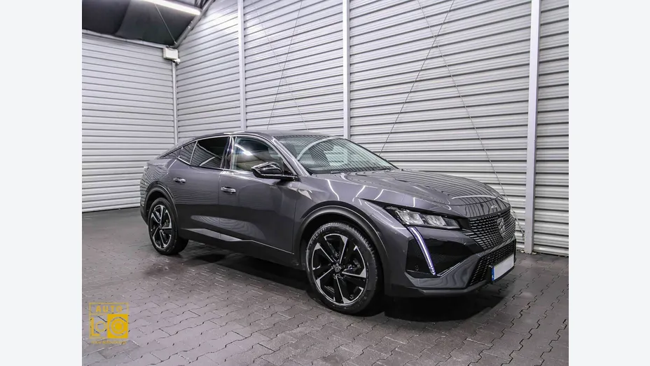 PEUGEOT 408 -