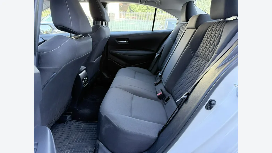TOYOTA Corolla -