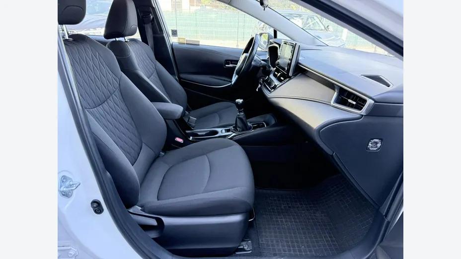 TOYOTA Corolla -