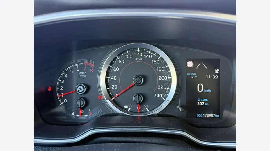 TOYOTA Corolla -
