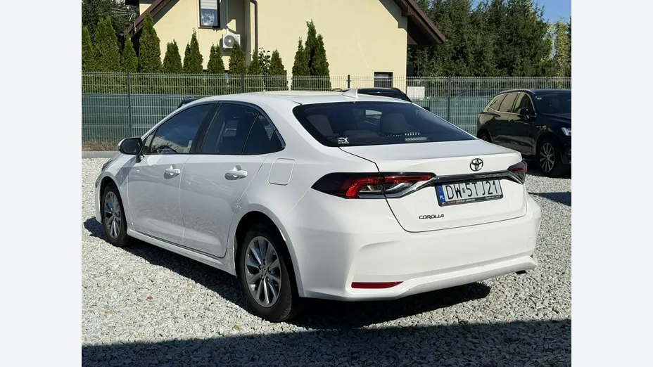 TOYOTA Corolla -