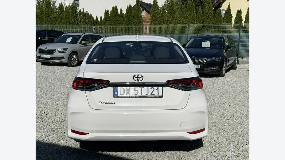 TOYOTA Corolla -