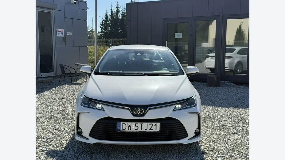 TOYOTA Corolla -