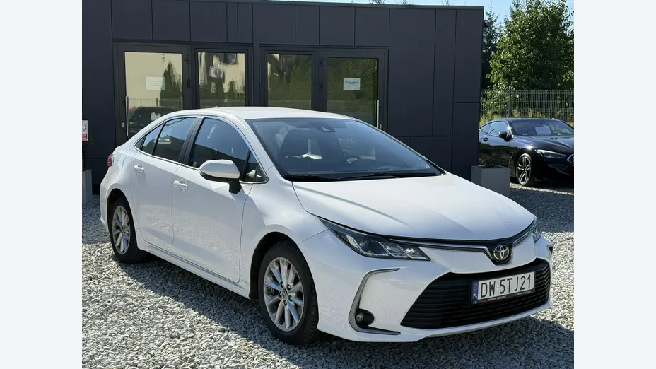 TOYOTA Corolla -