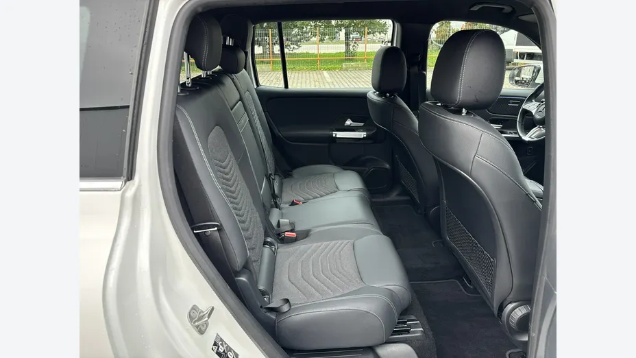 MERCEDES-BENZ EQB -