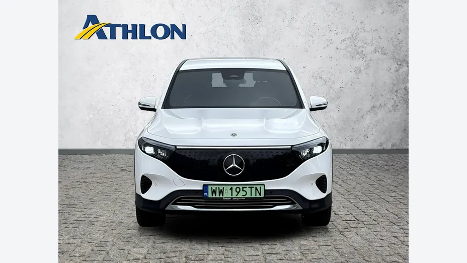 MERCEDES-BENZ EQB -
