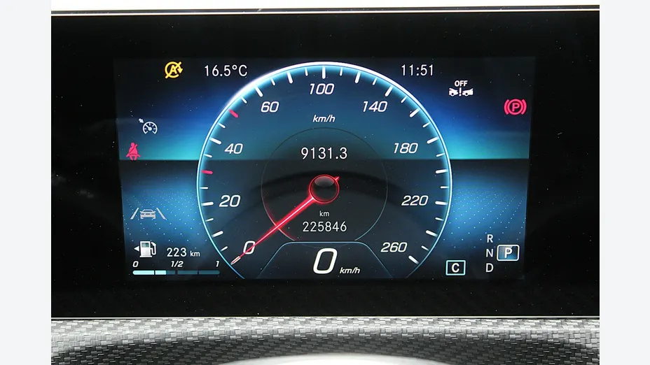 MERCEDES-BENZ CLA -