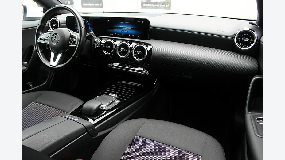 MERCEDES-BENZ CLA -