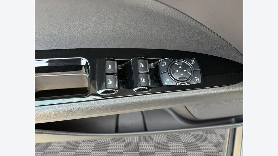 FORD Mondeo -