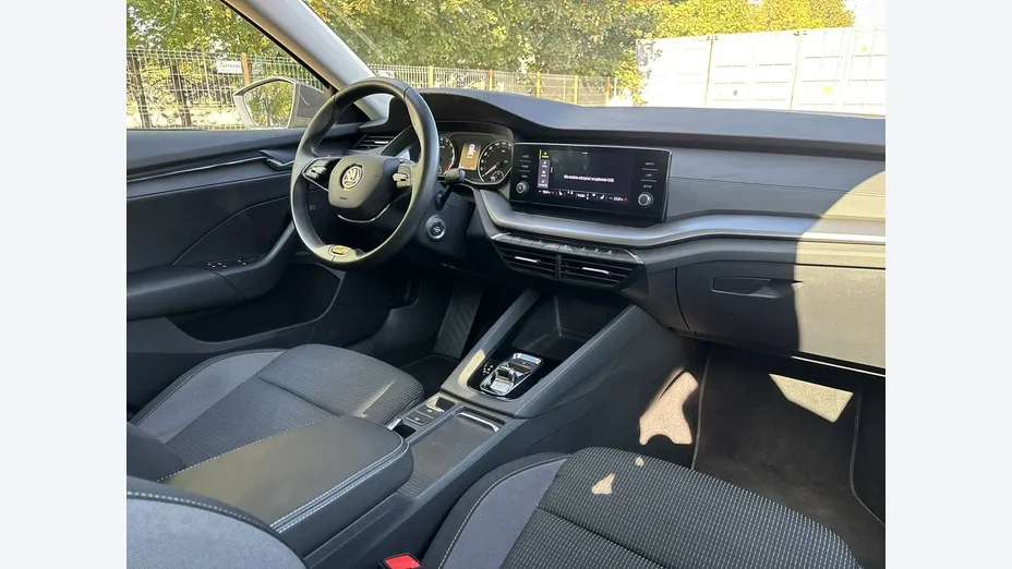 SKODA Octavia -