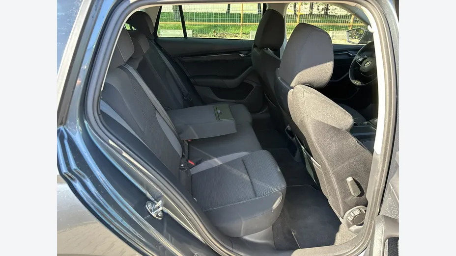 SKODA Octavia -