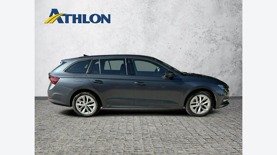 SKODA Octavia -