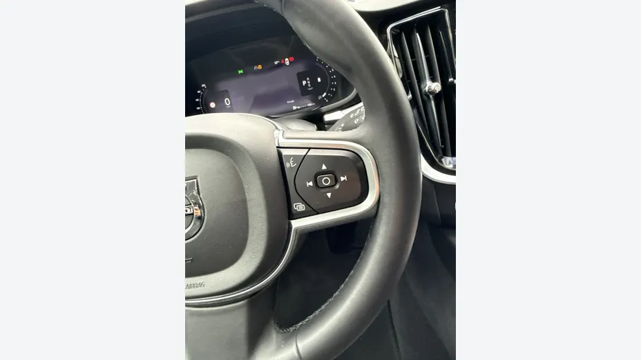 VOLVO V60 -