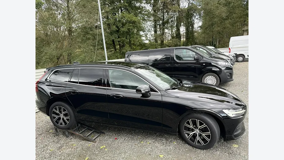 VOLVO V60 -