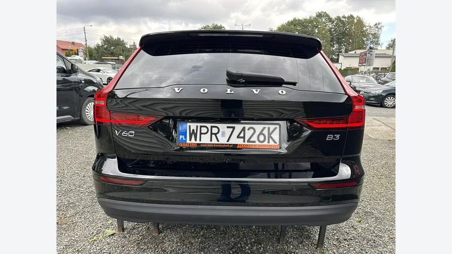 VOLVO V60 -