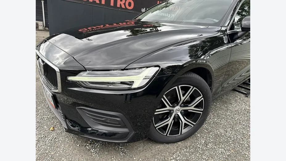 VOLVO V60 -