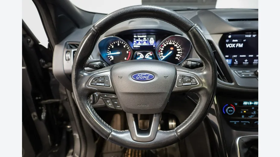 FORD Kuga -