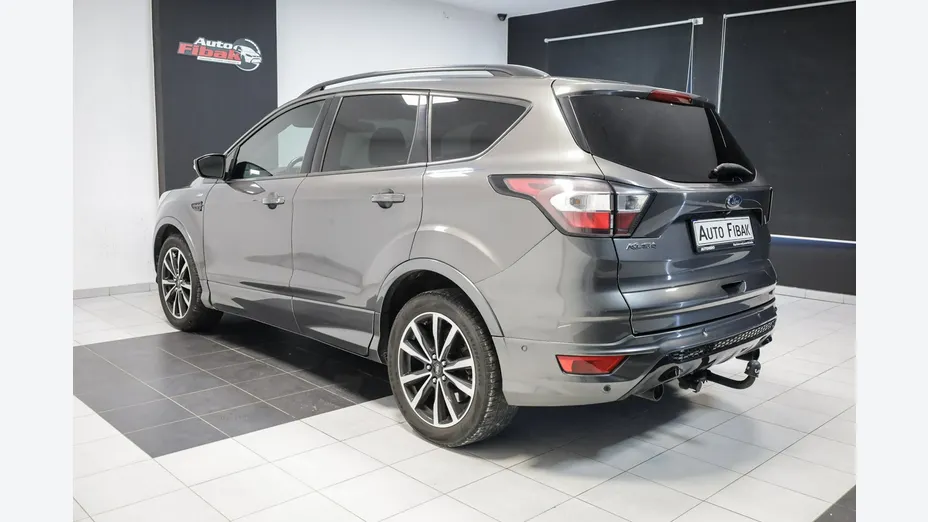 FORD Kuga -