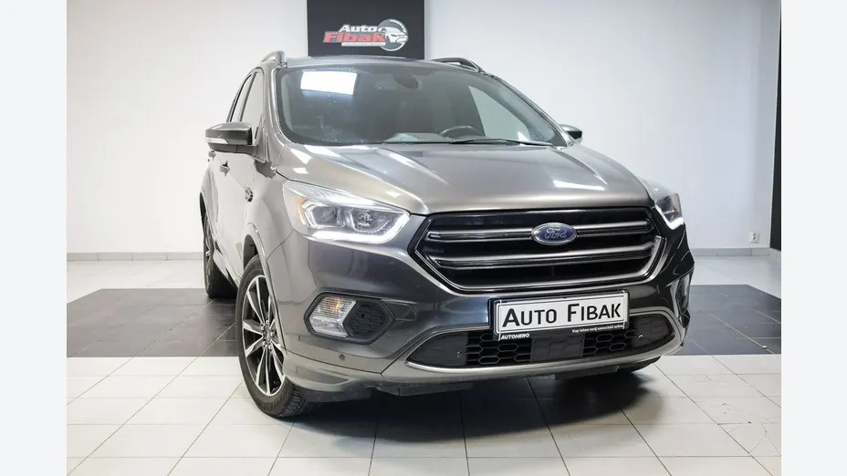 FORD Kuga -