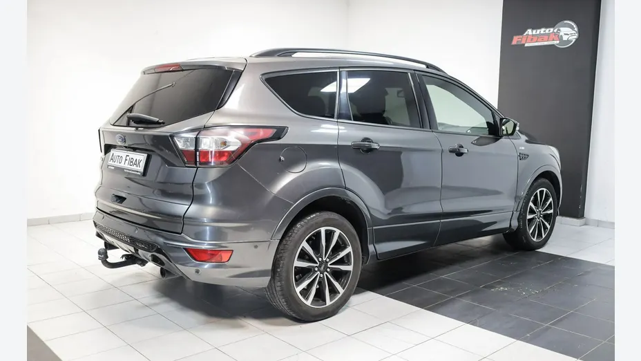 FORD Kuga -