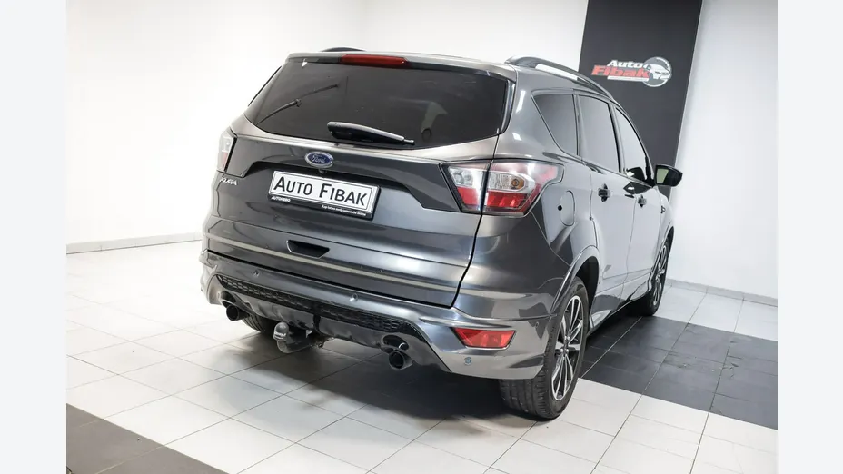 FORD Kuga -