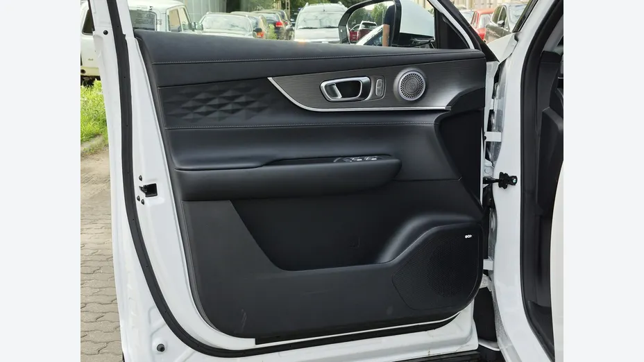 CHERY Tiggo 8 -