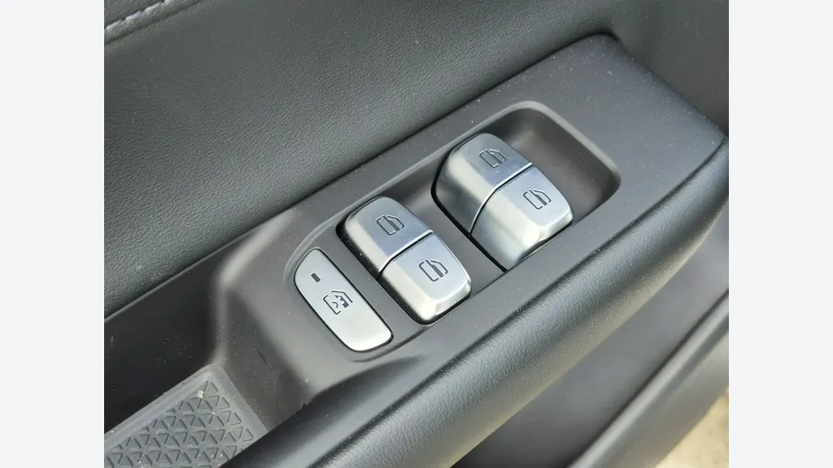 CHERY Tiggo 8 -