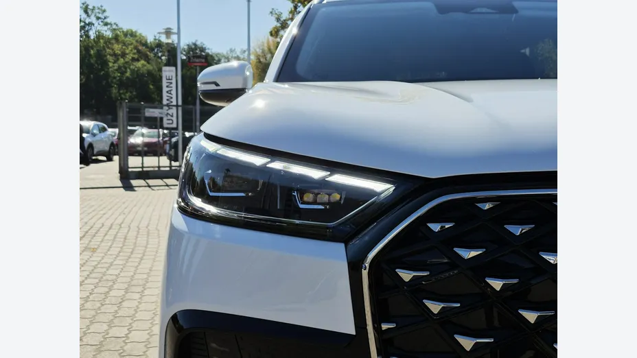 CHERY Tiggo 8 -