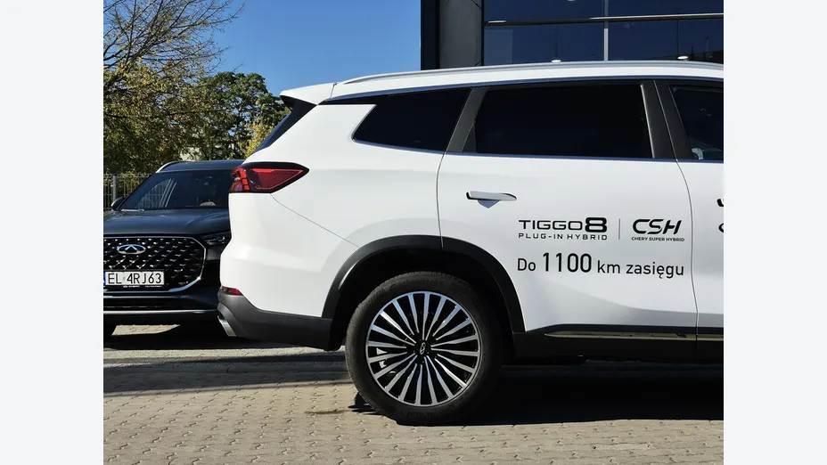 CHERY Tiggo 8 -