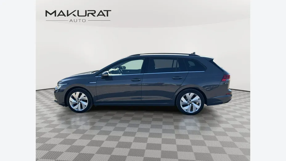 VOLKSWAGEN Golf -