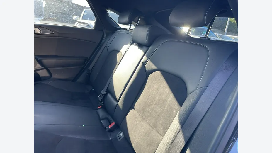 KIA ProCeed -