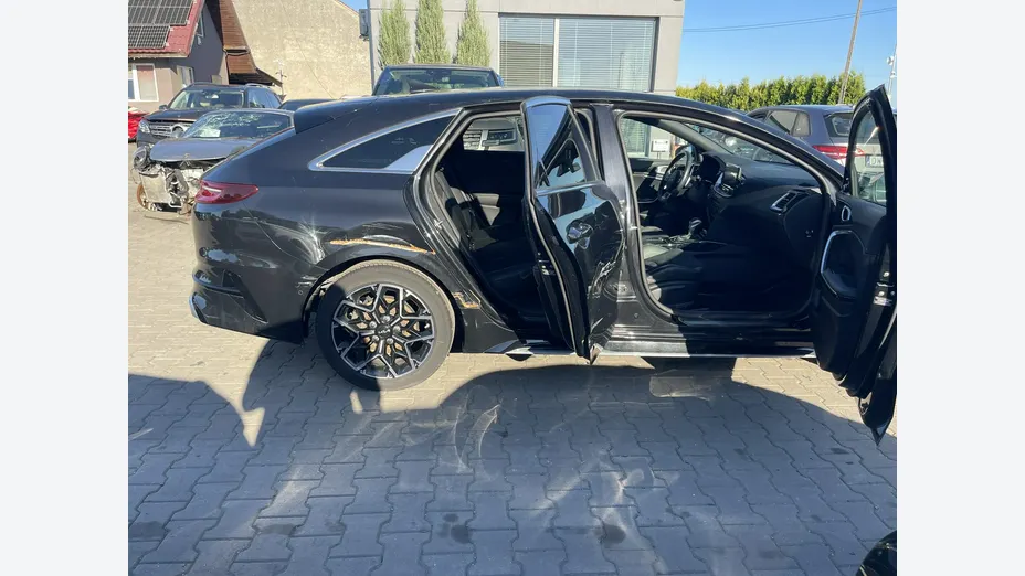 KIA ProCeed -