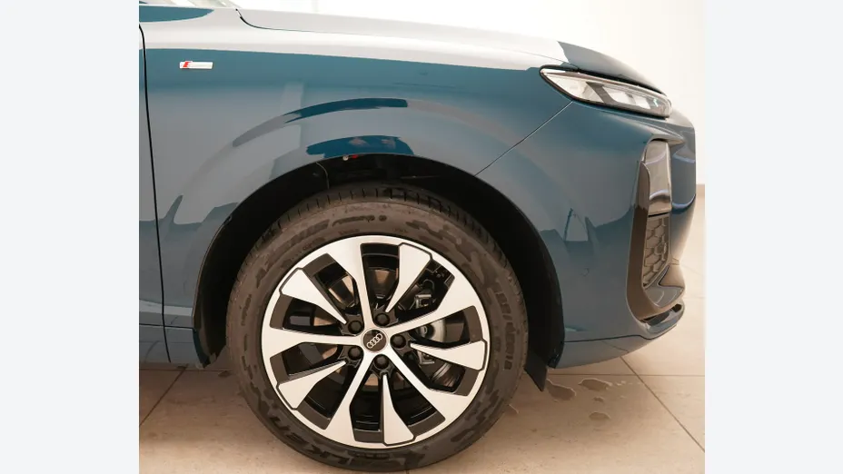 AUDI Q3 Sportback -