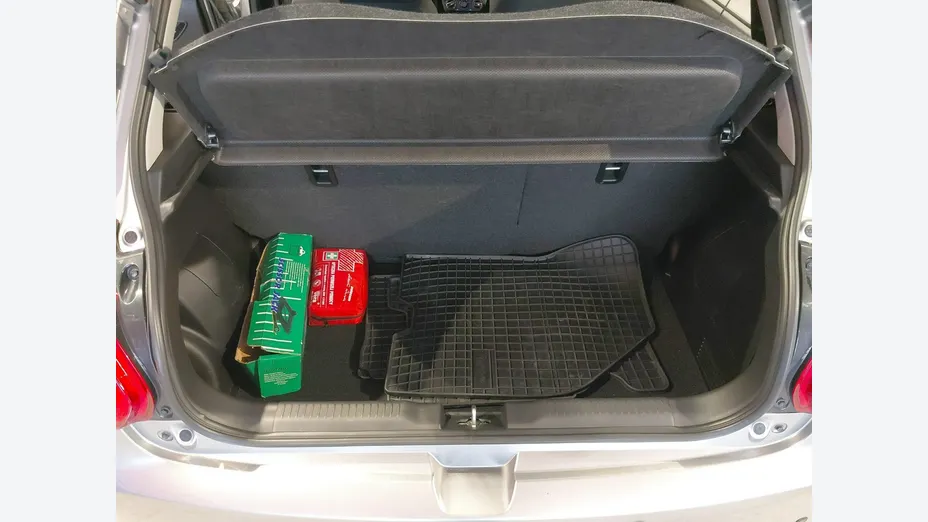 SUZUKI Swift -
