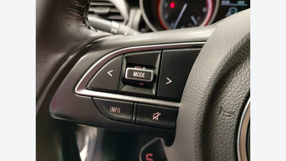 SUZUKI Swift -