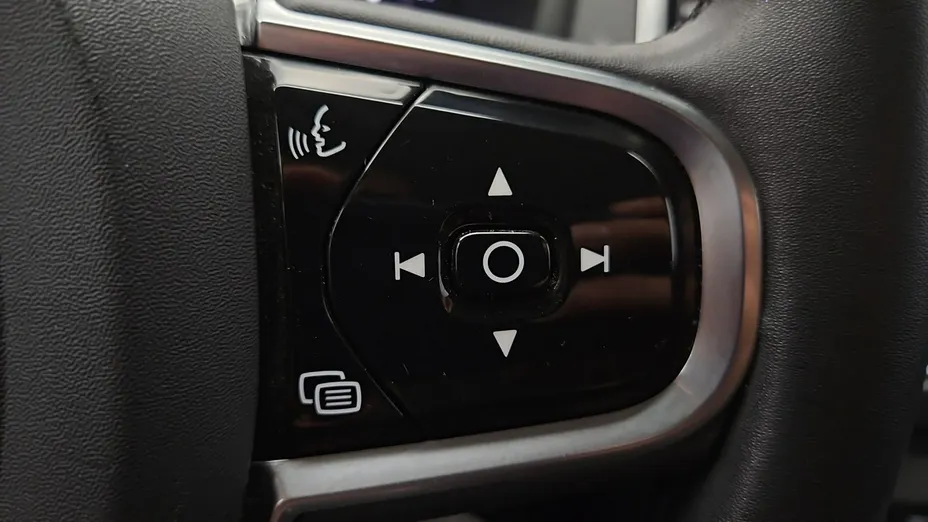 VOLVO XC90 -