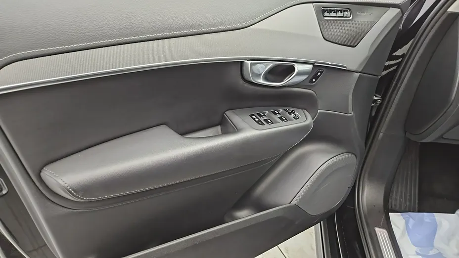 VOLVO XC90 -