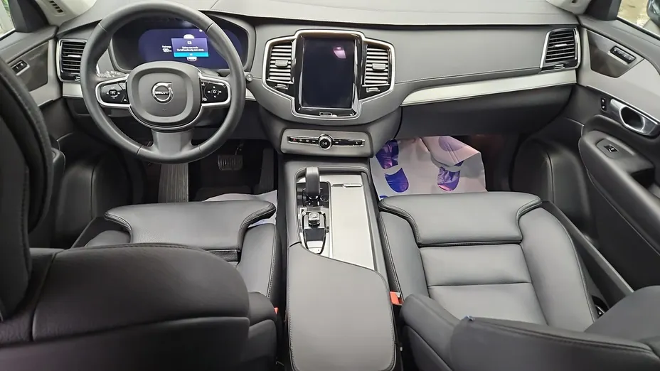 VOLVO XC90 -