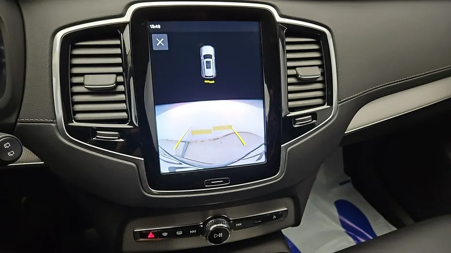 VOLVO XC90 -