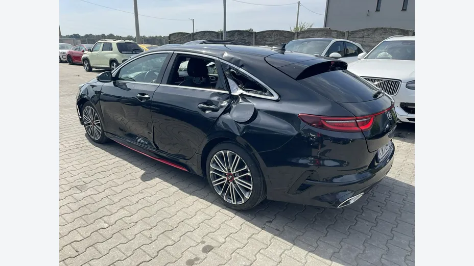 KIA ProCeed -
