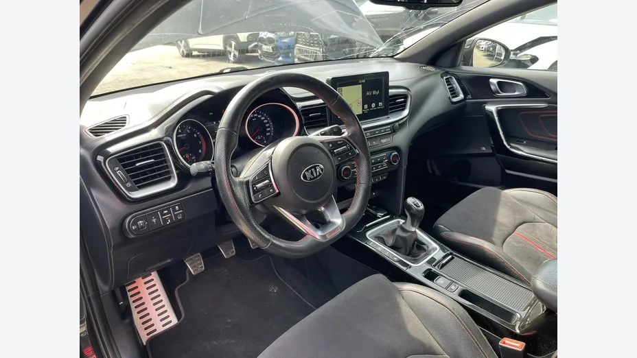 KIA ProCeed -