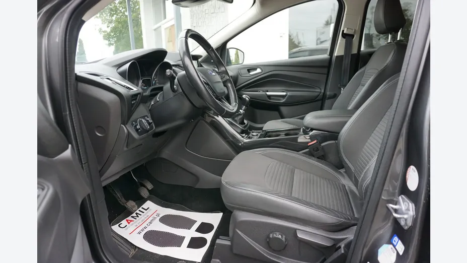 FORD Kuga -
