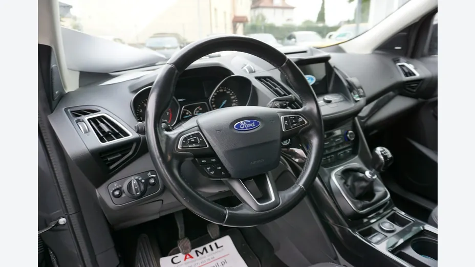FORD Kuga -