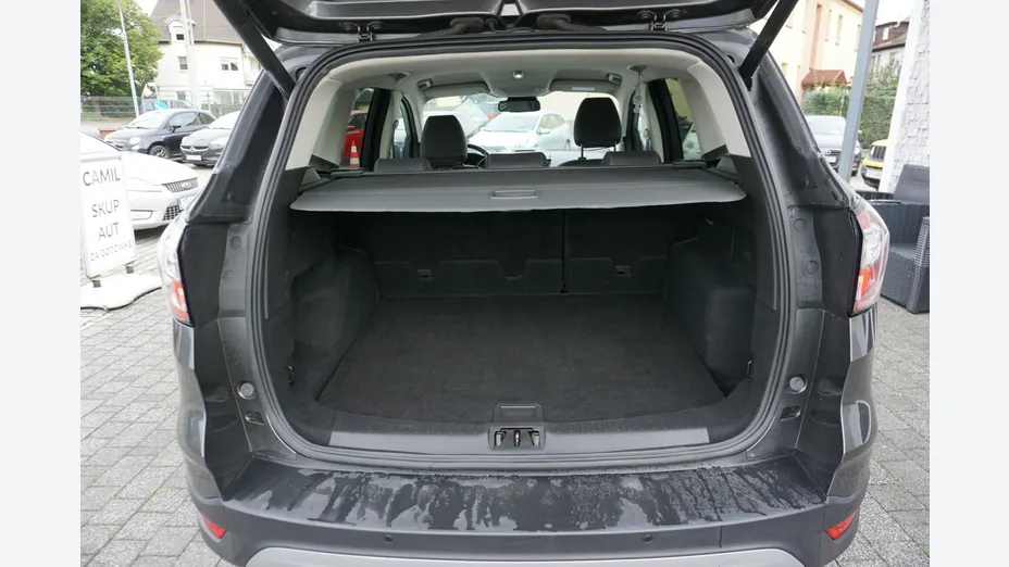 FORD Kuga -