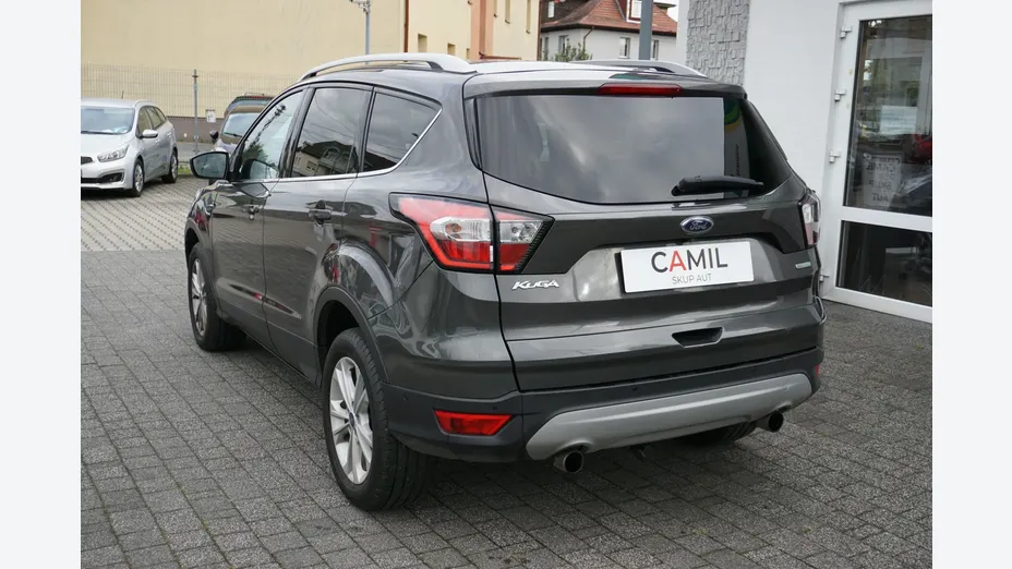FORD Kuga -
