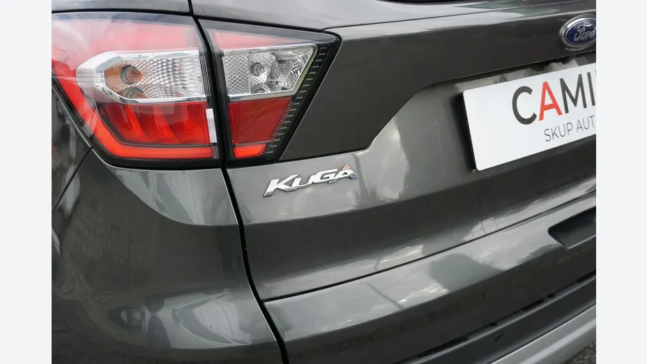 FORD Kuga -