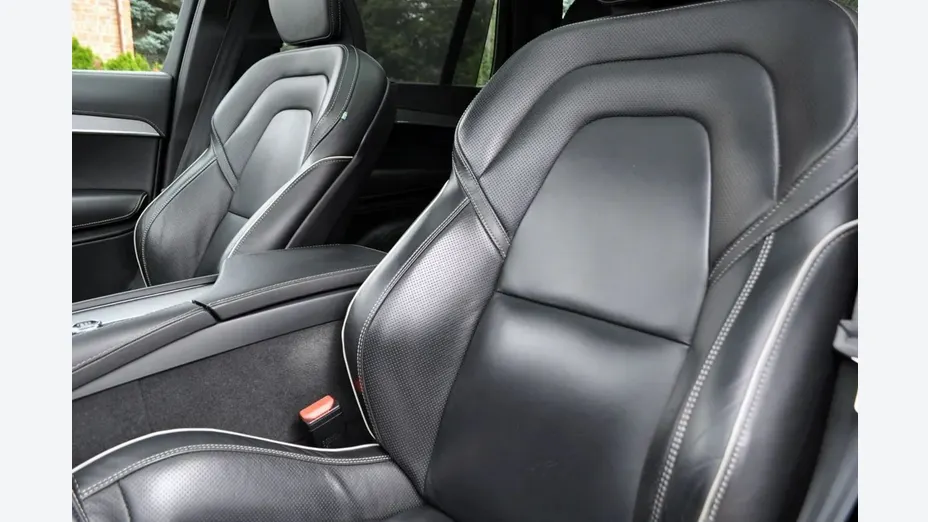 VOLVO XC90 -
