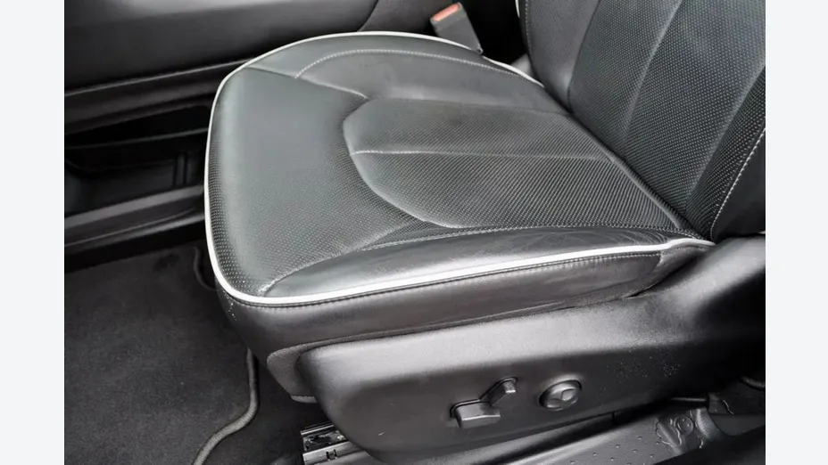 CHRYSLER Pacifica -